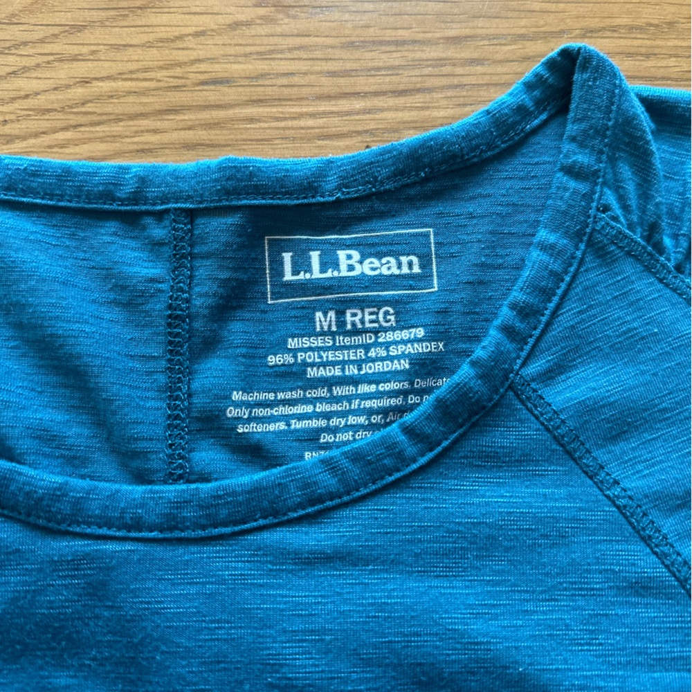 L.L. Bean Women's Teal Short Sleeve Tee - Picture 2 of 2